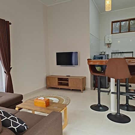 Made Oka Homestay&Warung Munduk Exteriör bild